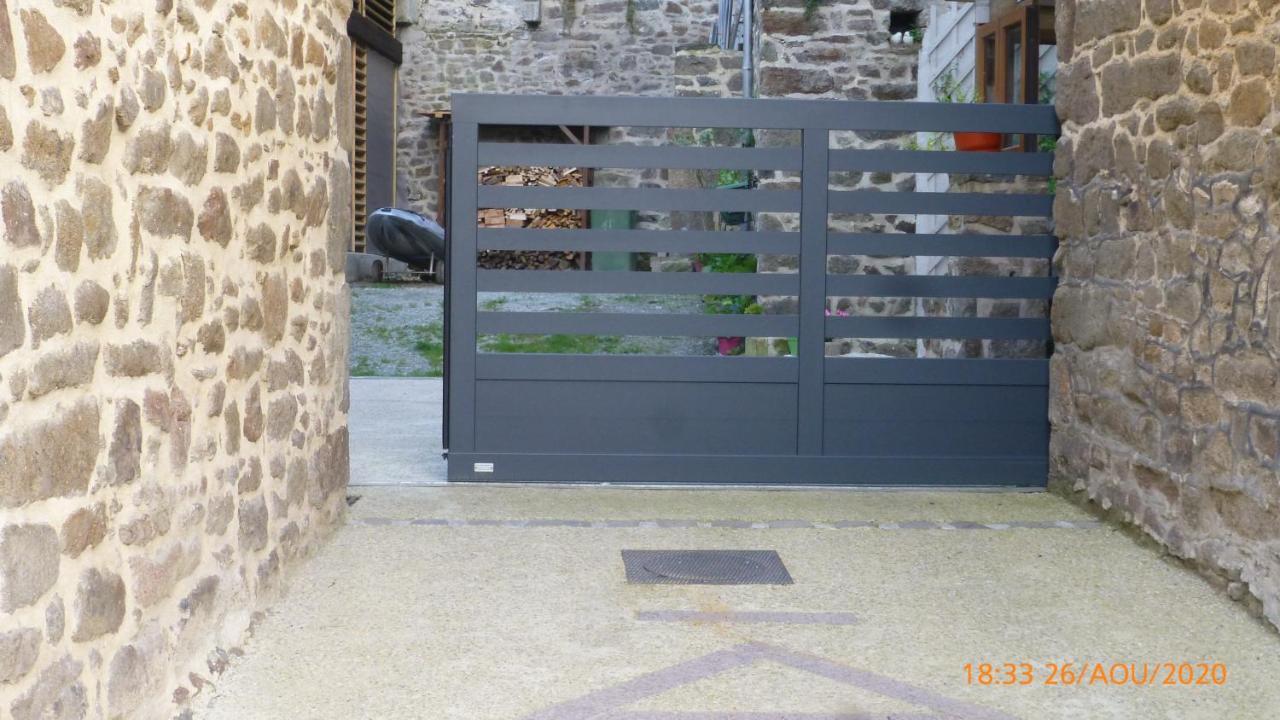 Le Logis De La Cour De Bretagne Au Port De Dinan Lanvallay Buitenkant foto