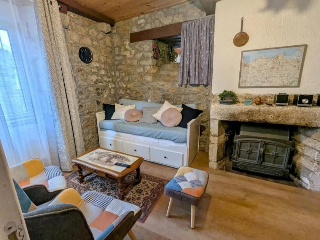 Le Logis De La Cour De Bretagne Au Port De Dinan Lanvallay Buitenkant foto